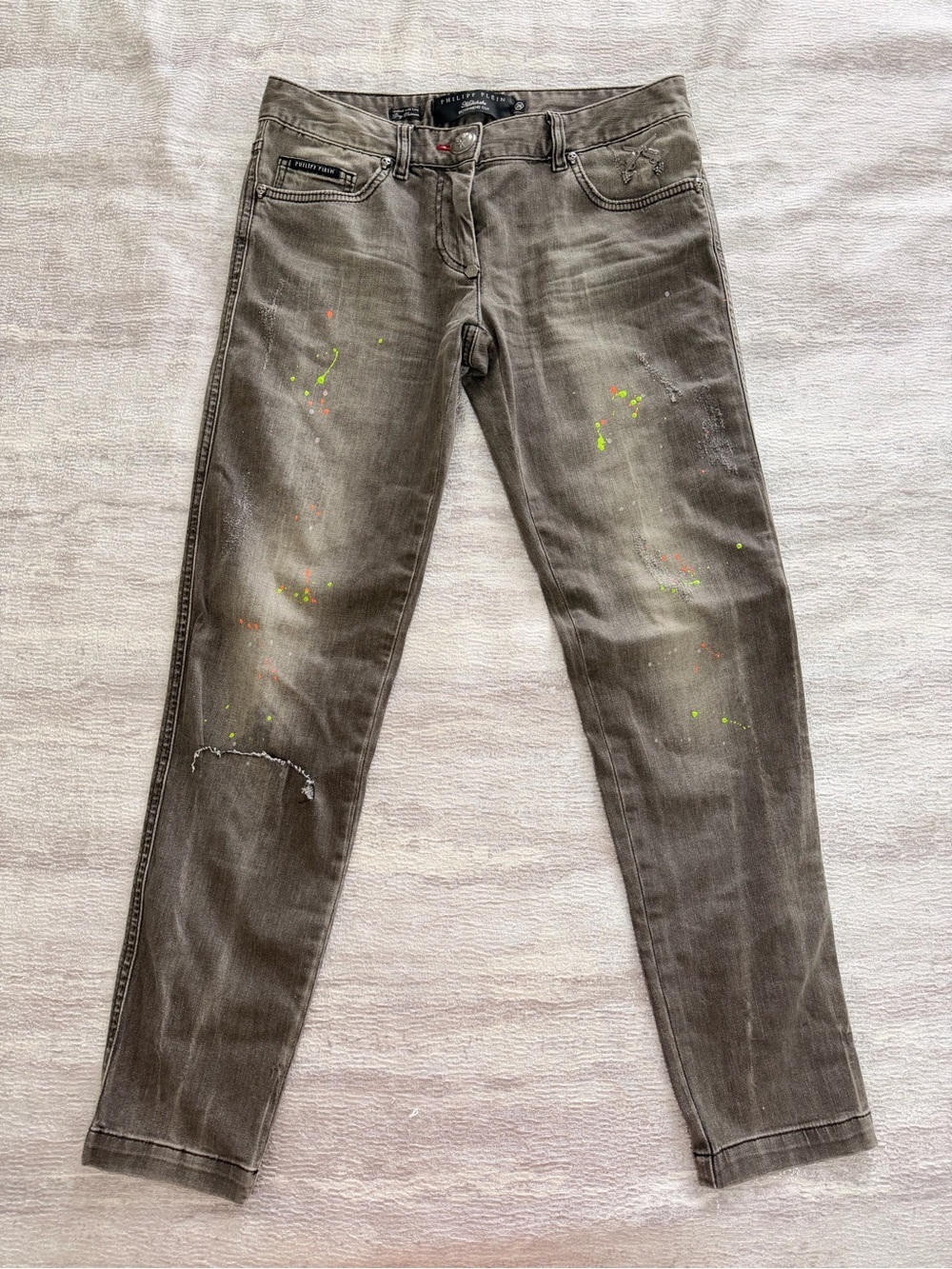 Philipp Plein Women’s Grey Distressed Slim Jeans with Paint Splatter Size 26